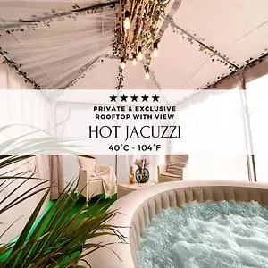  Apartment Colosseum House - Private Rooftop, Jacuzzi Hot Tub & View