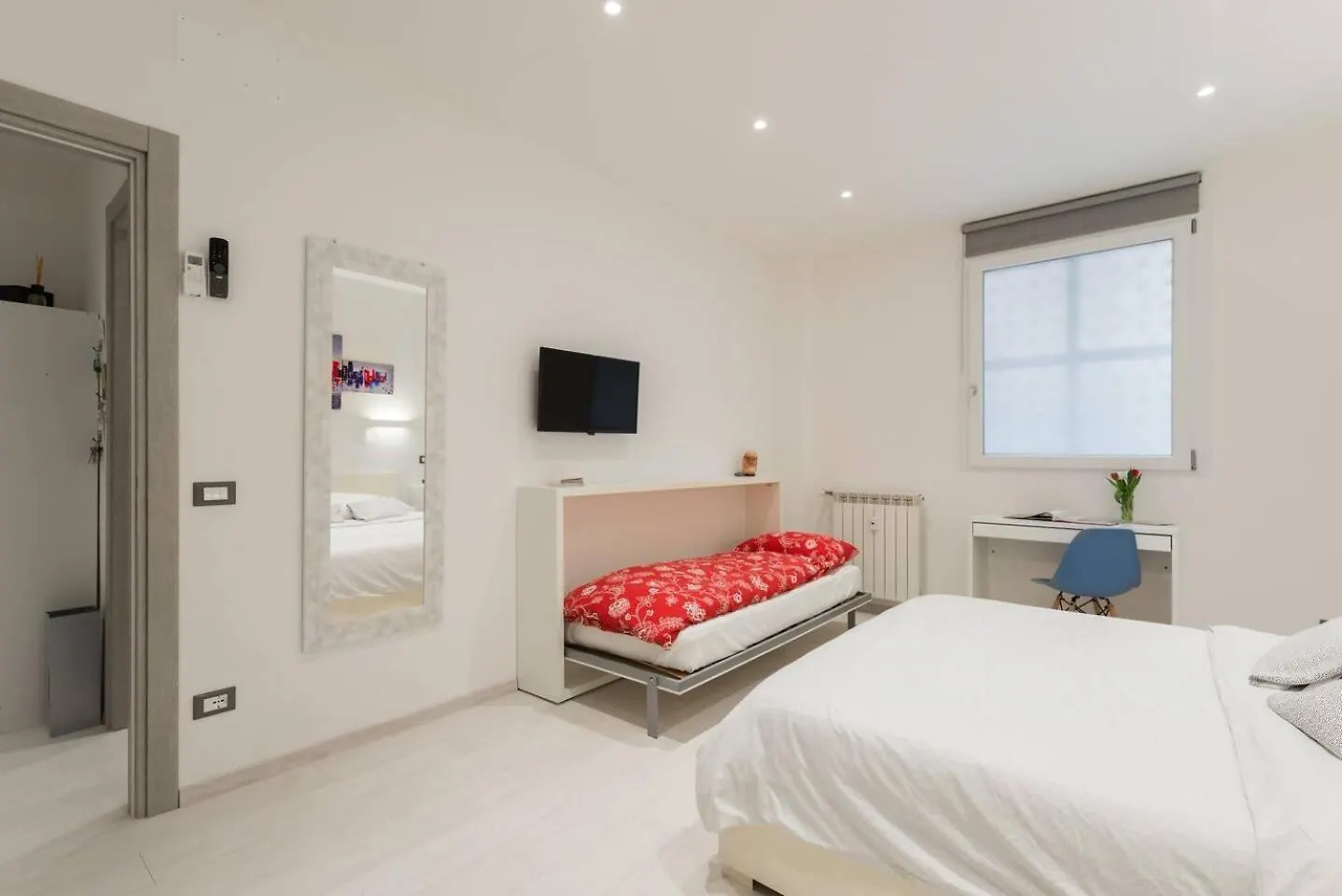 Romeeyes2020 Apartment