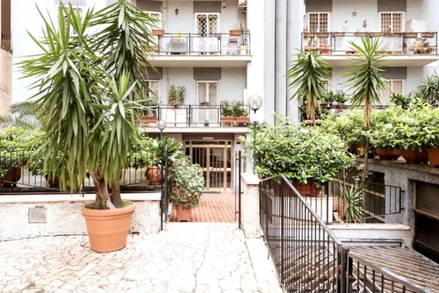 Romeeyes2020 Apartment